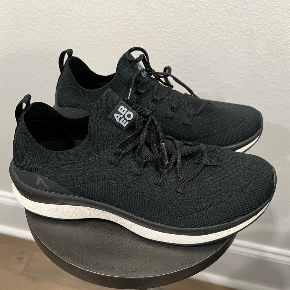 ABEO Women’s Black Knit Lace-Up Sneakers